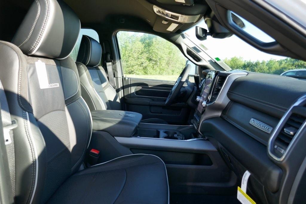 new 2025 Ram 3500 car, priced at $76,113