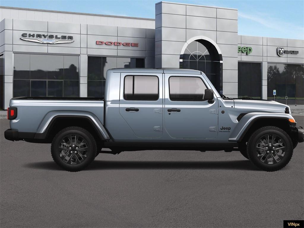 new 2025 Jeep Gladiator car, priced at $39,198