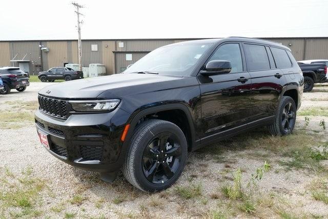 new 2024 Jeep Grand Cherokee L car, priced at $41,184