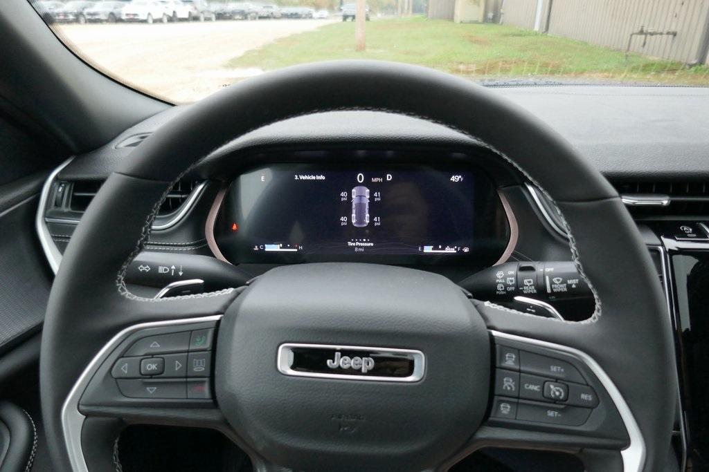 new 2025 Jeep Grand Cherokee car, priced at $40,408