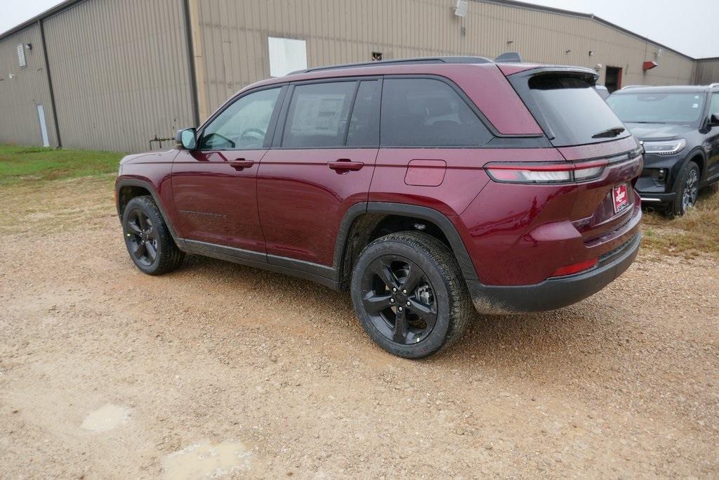 new 2025 Jeep Grand Cherokee car, priced at $40,408