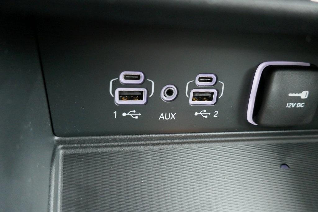 new 2025 Jeep Grand Cherokee car, priced at $40,408