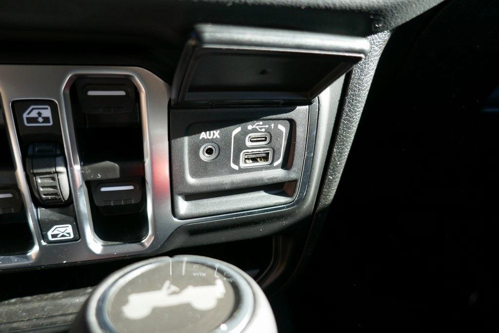 new 2026 Jeep Wrangler car, priced at $48,492