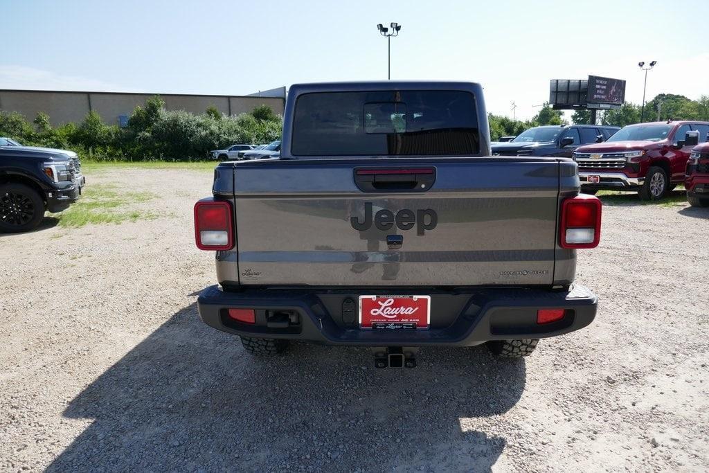 new 2025 Jeep Gladiator car, priced at $43,800