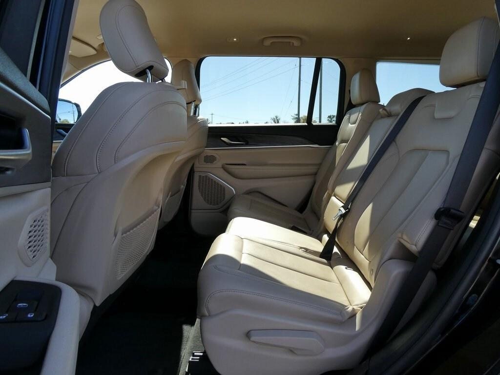 used 2021 Jeep Grand Cherokee L car, priced at $24,995