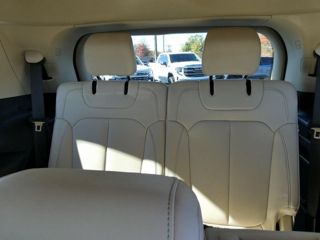 used 2021 Jeep Grand Cherokee L car, priced at $24,995