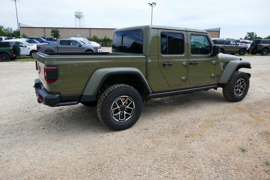 new 2025 Jeep Gladiator car, priced at $53,085