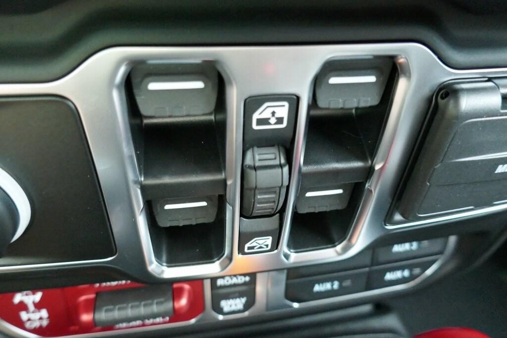 new 2025 Jeep Gladiator car, priced at $53,085