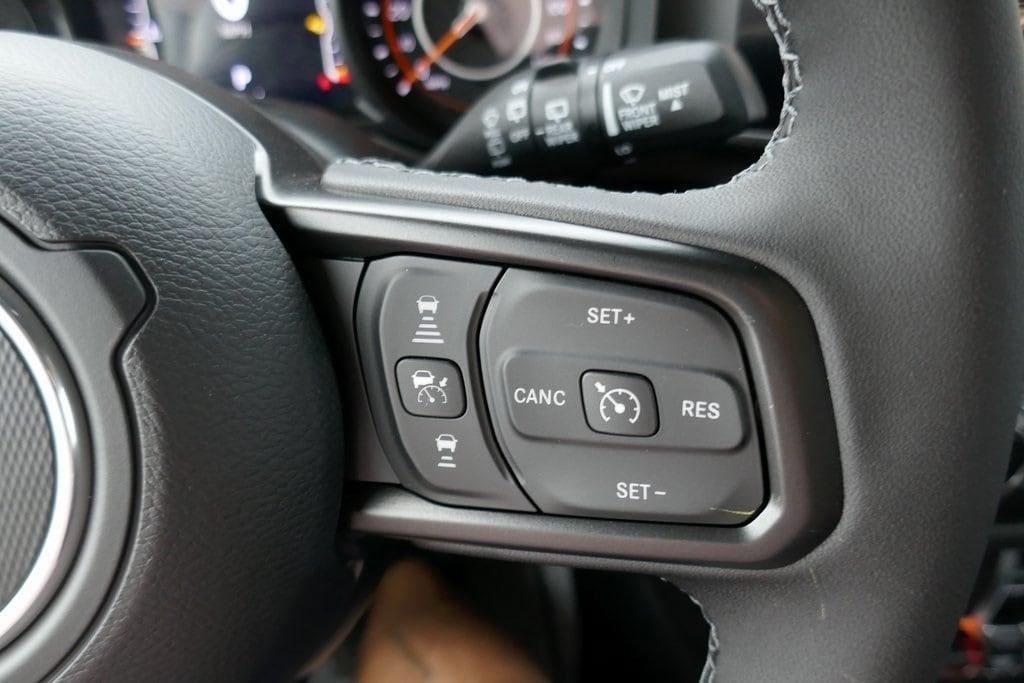 new 2025 Jeep Wrangler car, priced at $61,626