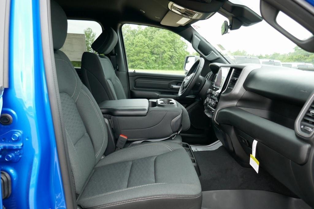 new 2025 Ram 1500 car, priced at $46,365