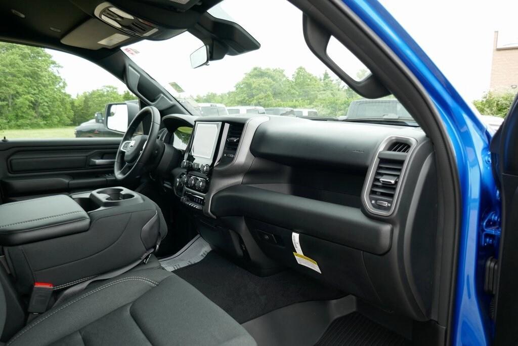 new 2025 Ram 1500 car, priced at $44,365