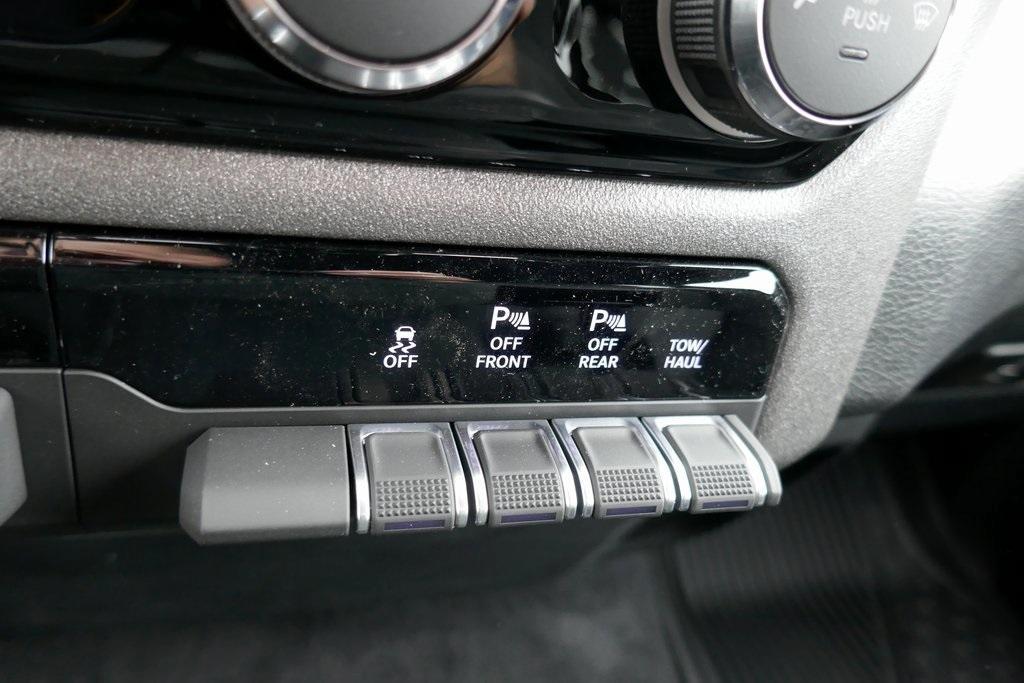 new 2025 Ram 1500 car, priced at $42,911