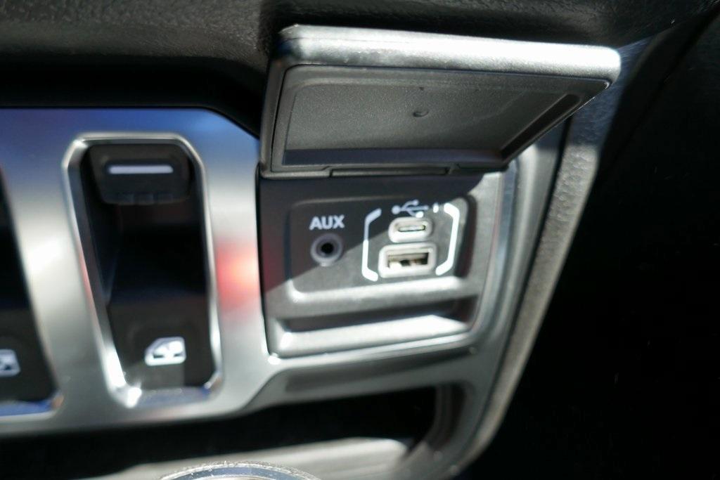 new 2026 Jeep Wrangler car, priced at $34,565
