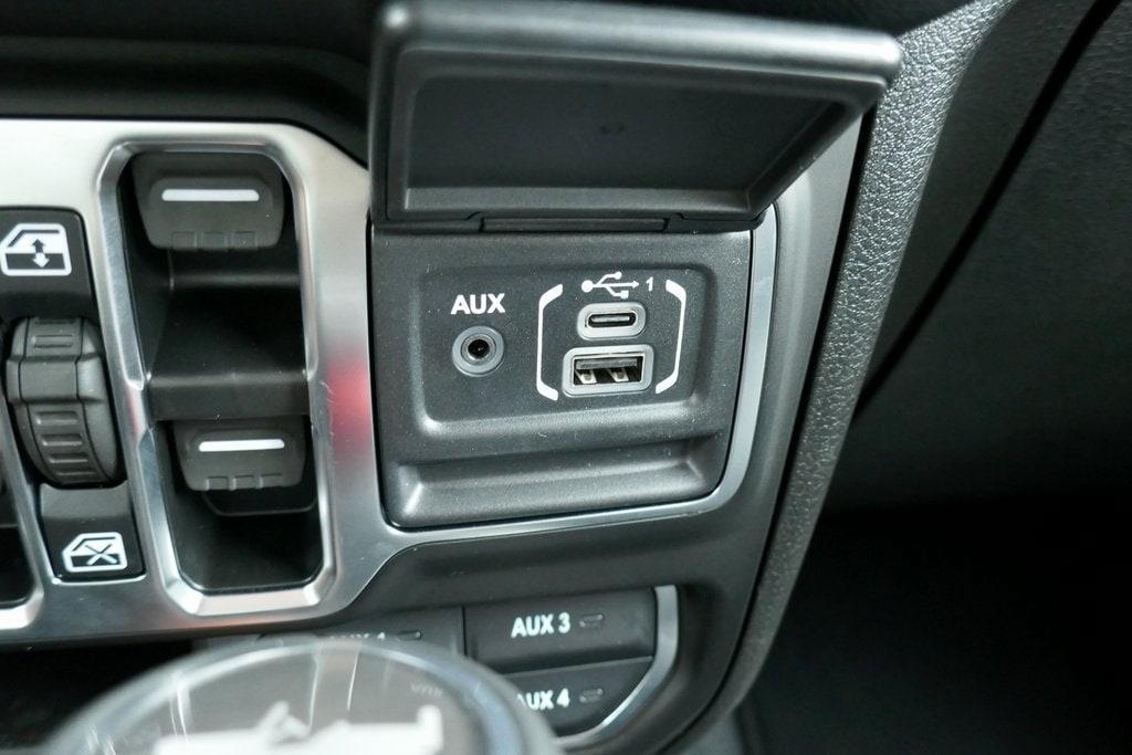 new 2025 Jeep Wrangler car, priced at $51,459