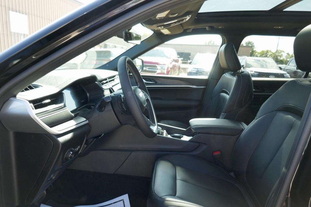 new 2025 Jeep Grand Cherokee car, priced at $36,408