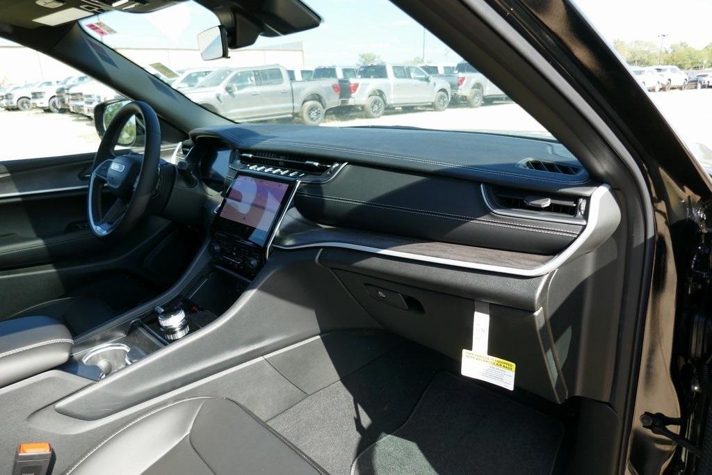 new 2025 Jeep Grand Cherokee car, priced at $36,408