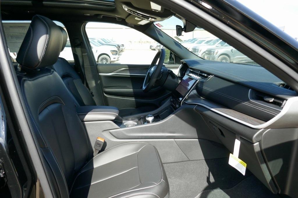 new 2025 Jeep Grand Cherokee car, priced at $36,408