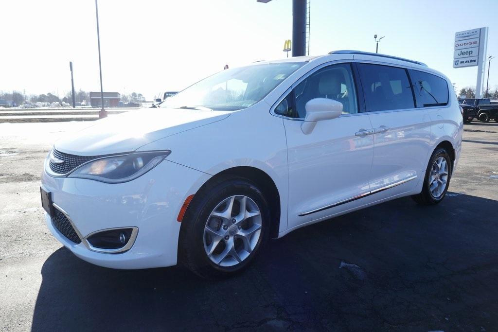 used 2017 Chrysler Pacifica car, priced at $11,495