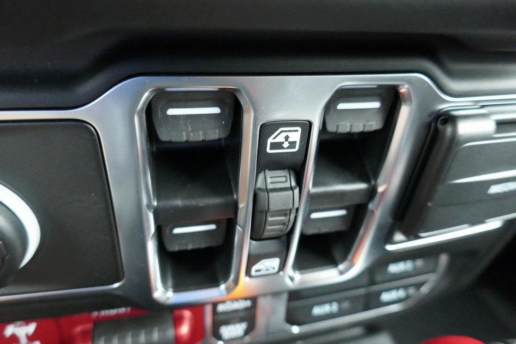 new 2025 Jeep Gladiator car, priced at $52,517