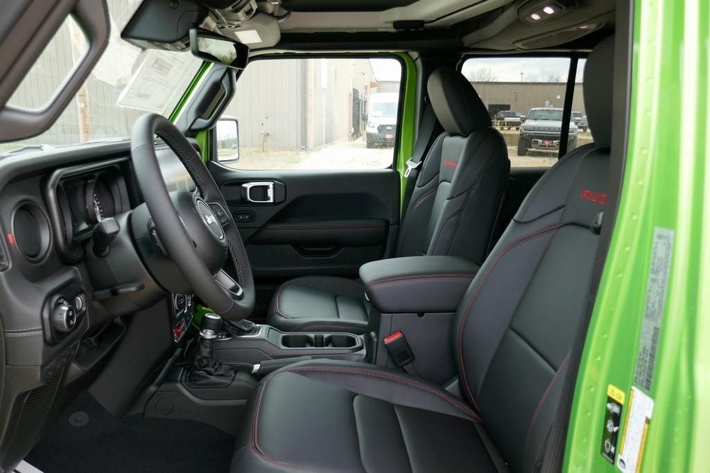 new 2025 Jeep Gladiator car, priced at $51,823