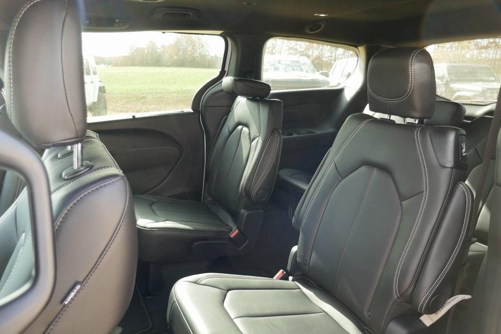 new 2026 Chrysler Pacifica car, priced at $38,726