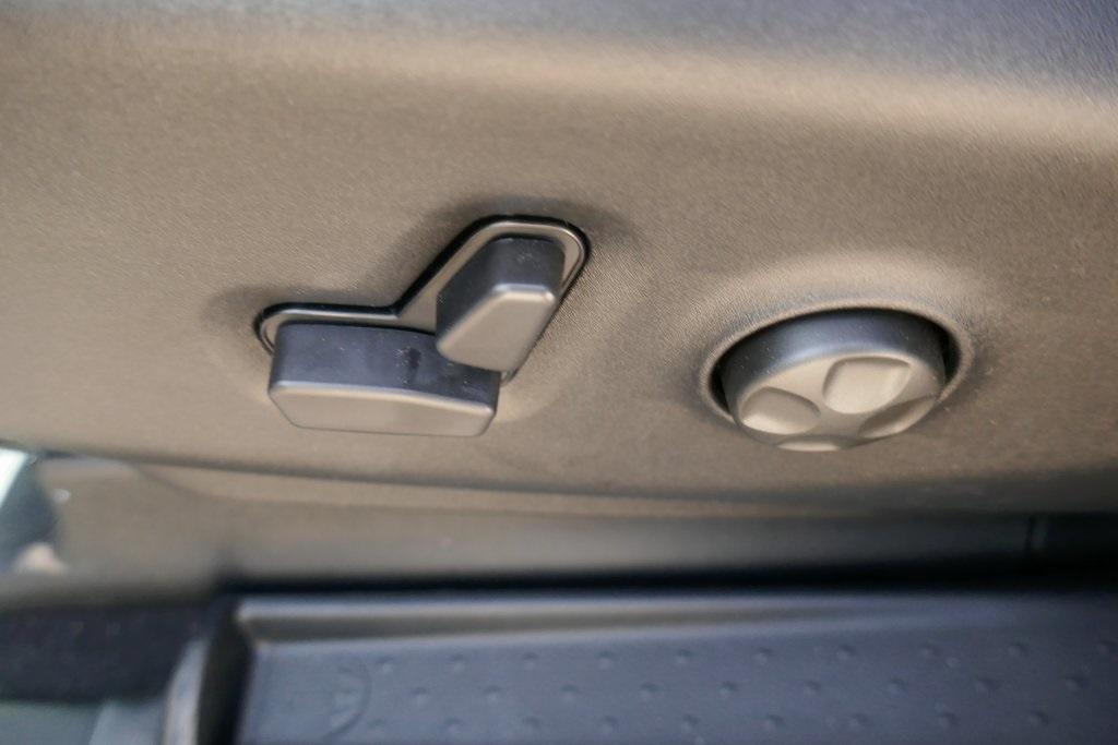 new 2026 Chrysler Pacifica car, priced at $38,726