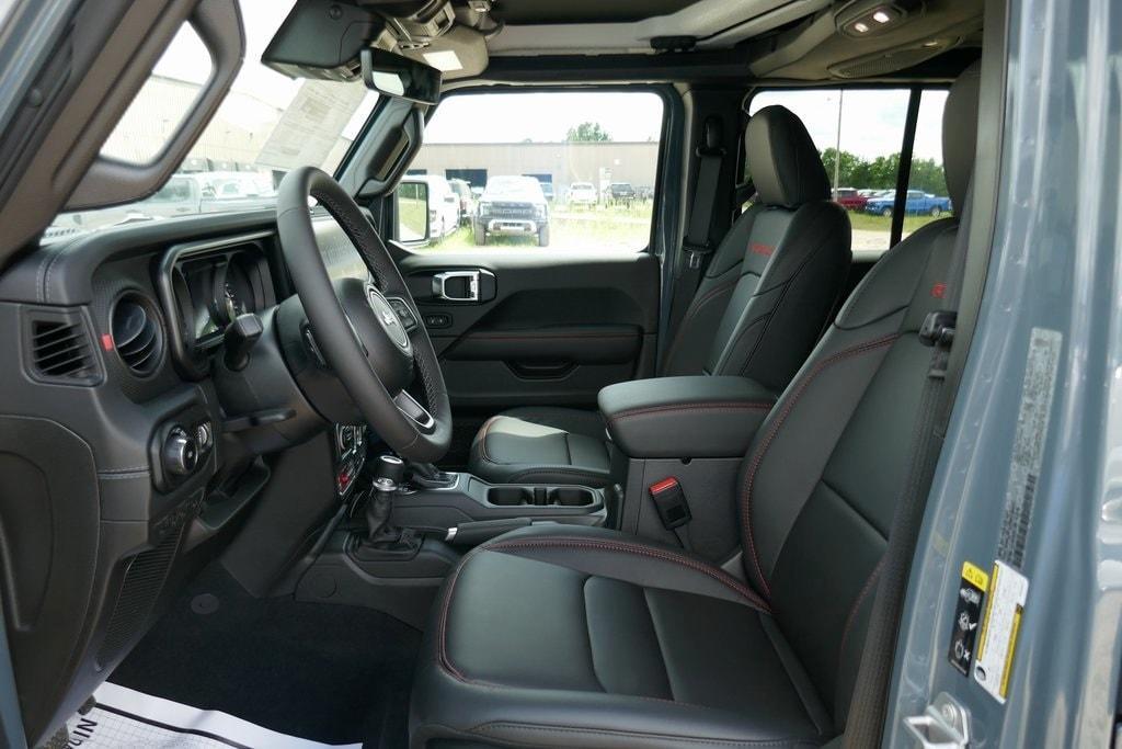 new 2025 Jeep Wrangler car, priced at $61,626