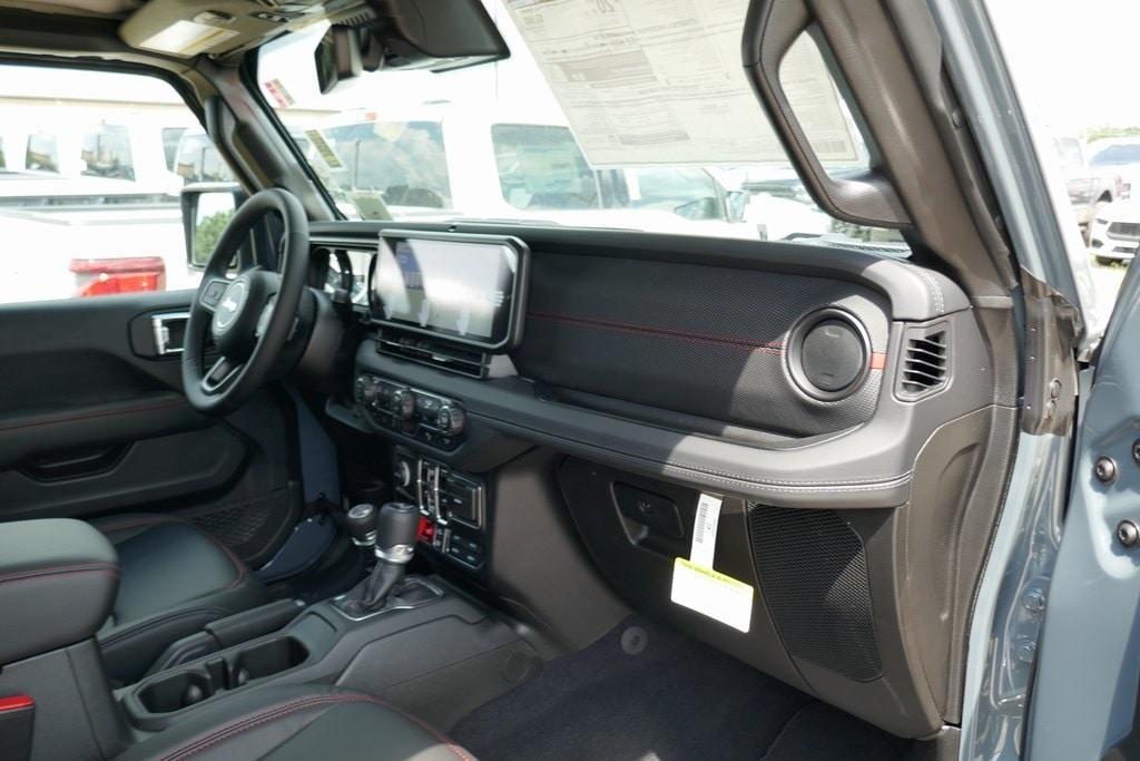 new 2025 Jeep Wrangler car, priced at $61,626