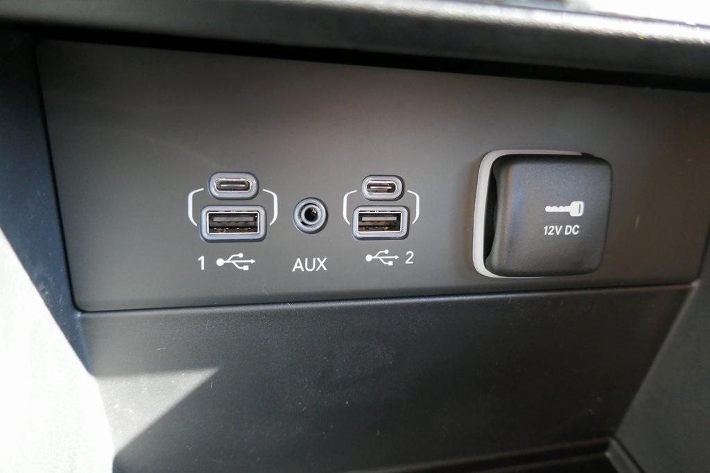 new 2025 Jeep Grand Cherokee car, priced at $39,747
