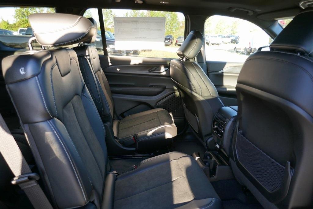 new 2025 Jeep Grand Cherokee L car, priced at $43,558