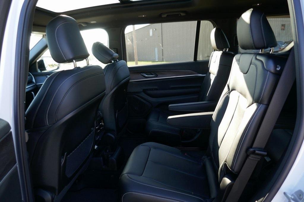 new 2025 Jeep Grand Cherokee L car, priced at $46,438