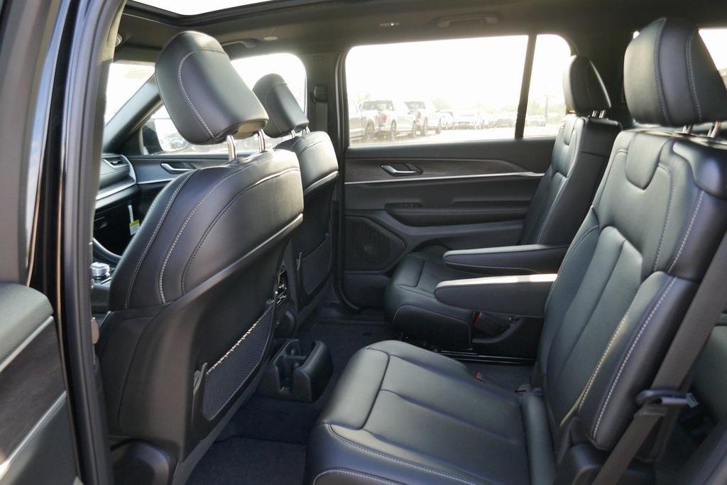 new 2025 Jeep Grand Cherokee L car, priced at $44,409