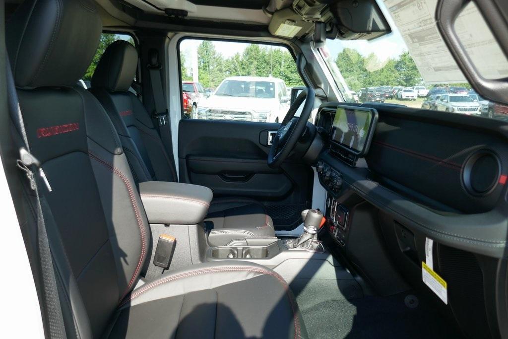 new 2025 Jeep Gladiator car, priced at $51,874