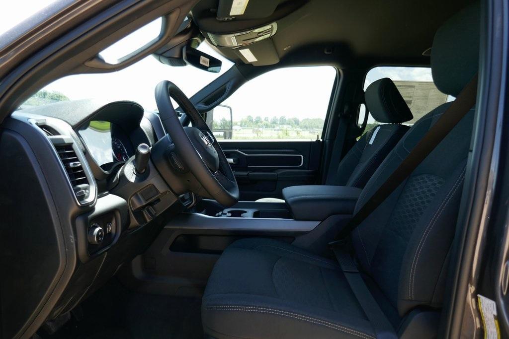 new 2025 Ram 3500 car, priced at $70,518