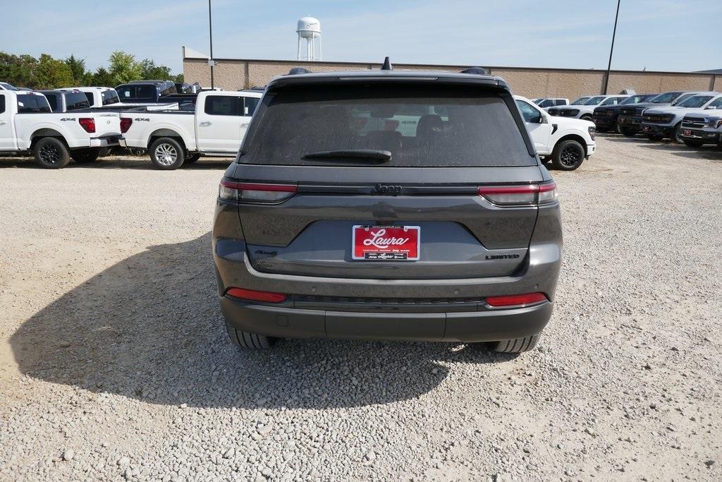 new 2025 Jeep Grand Cherokee car, priced at $42,118