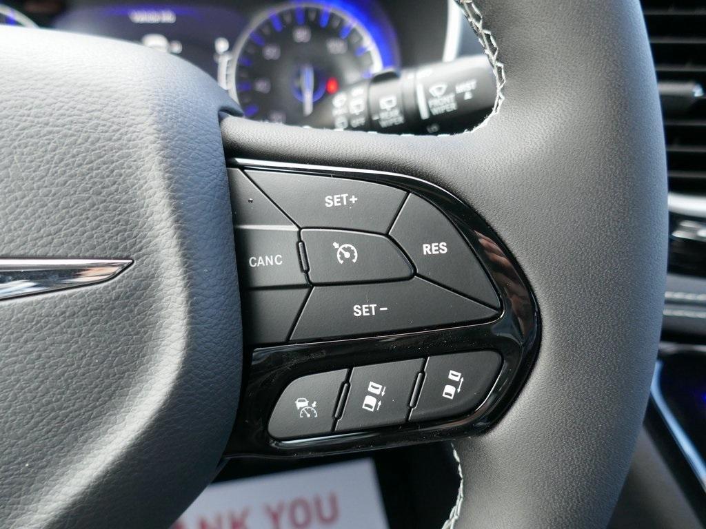 new 2026 Chrysler Pacifica car, priced at $39,004