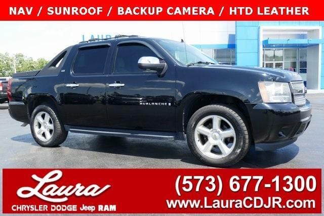 used 2008 Chevrolet Avalanche car, priced at $16,995