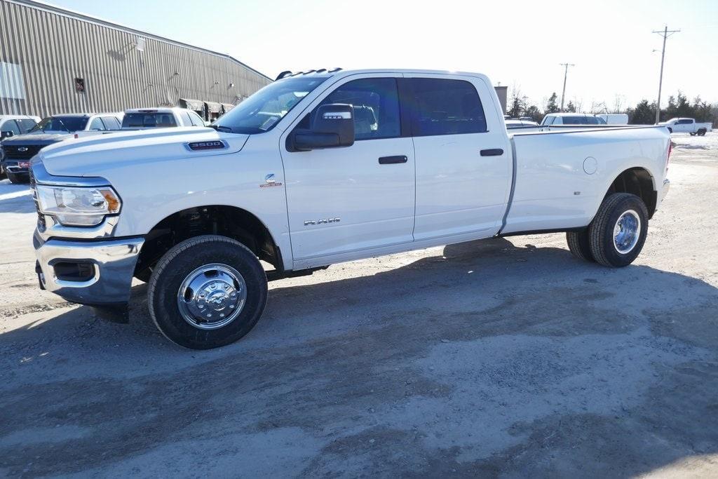 new 2024 Ram 3500 car, priced at $61,952