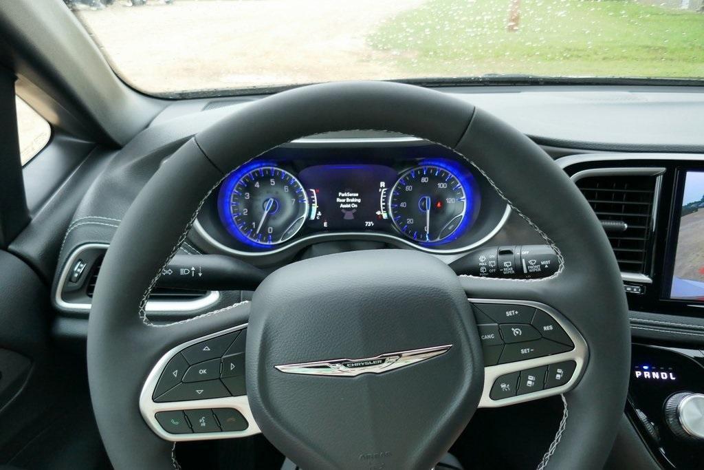 new 2025 Chrysler Pacifica car, priced at $45,126