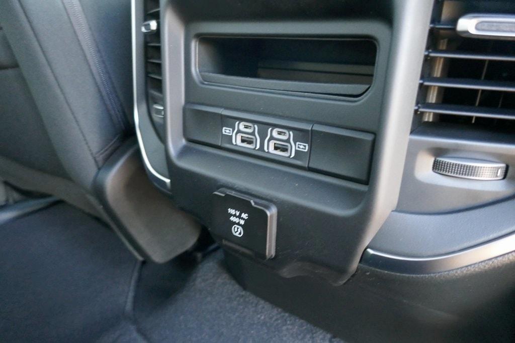 new 2025 Ram 1500 car, priced at $47,331