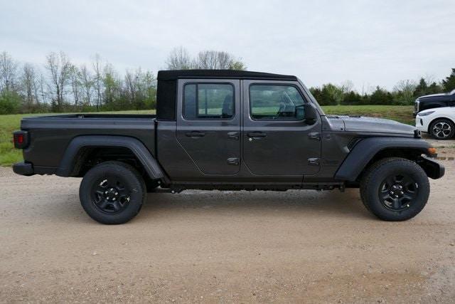 new 2024 Jeep Gladiator car, priced at $40,860