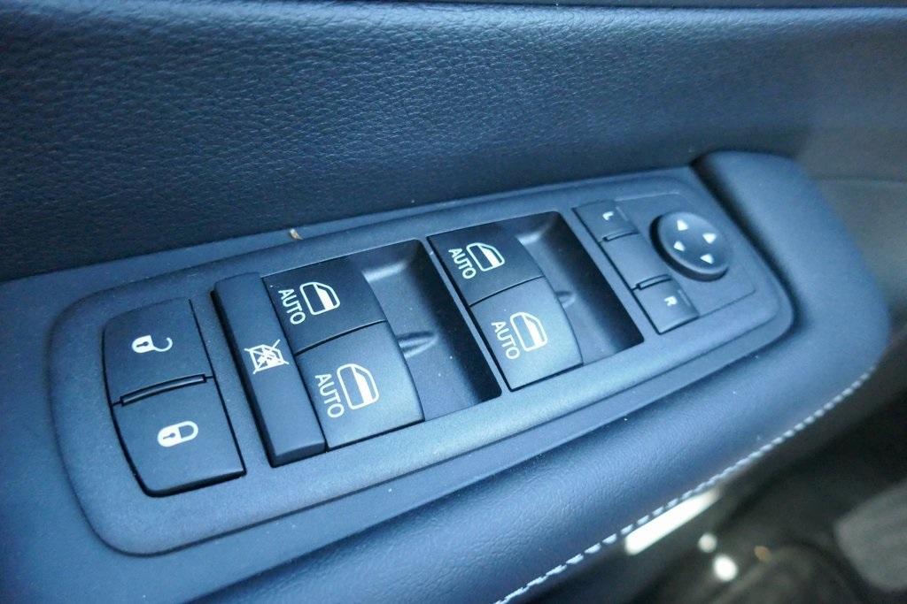 new 2026 Chrysler Pacifica car, priced at $40,508