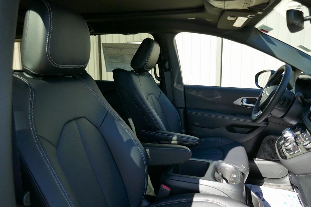 new 2026 Chrysler Pacifica car, priced at $40,508