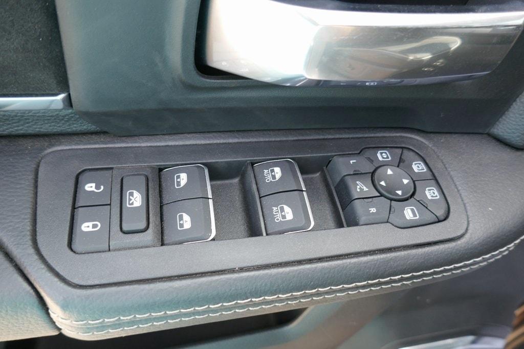 new 2025 Ram 2500 car, priced at $81,086