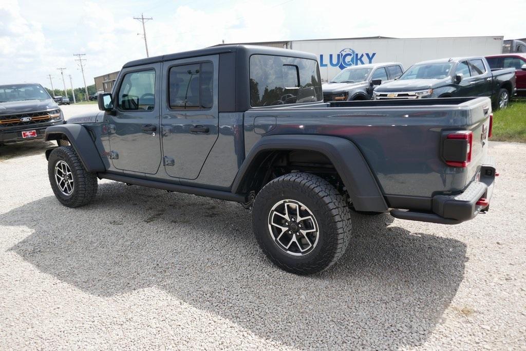 new 2025 Jeep Gladiator car, priced at $46,332