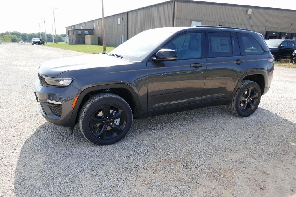 new 2025 Jeep Grand Cherokee L car, priced at $43,768