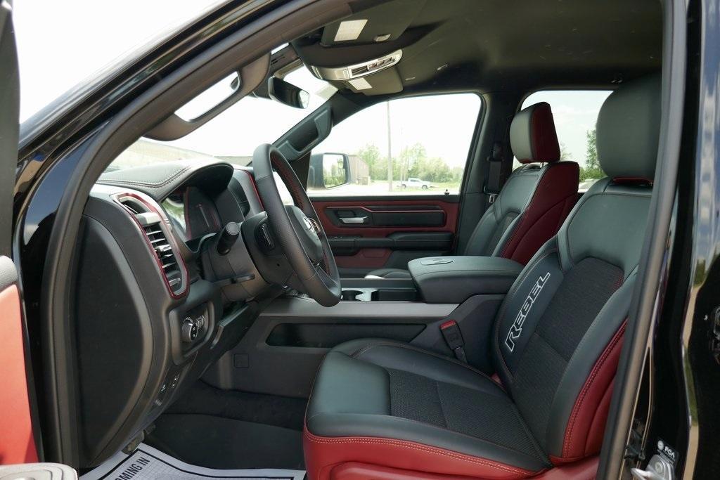 new 2025 Ram 1500 car, priced at $55,201