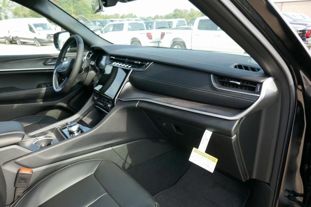 new 2025 Jeep Grand Cherokee L car, priced at $44,768