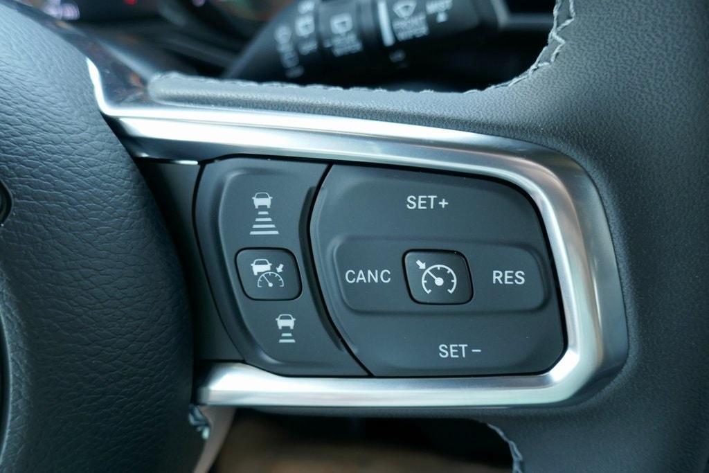 new 2025 Jeep Wrangler car, priced at $53,494
