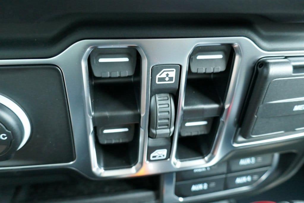 new 2025 Jeep Wrangler car, priced at $53,494